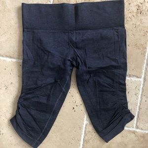 Lululemon In The Flow Crops size 10
